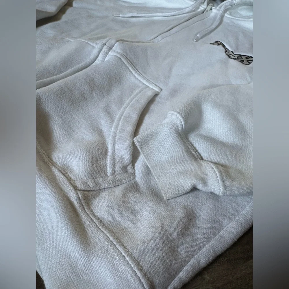 Fox White Full-Zip Hoodie with Small Chest Logo - Picture 2 of 6
